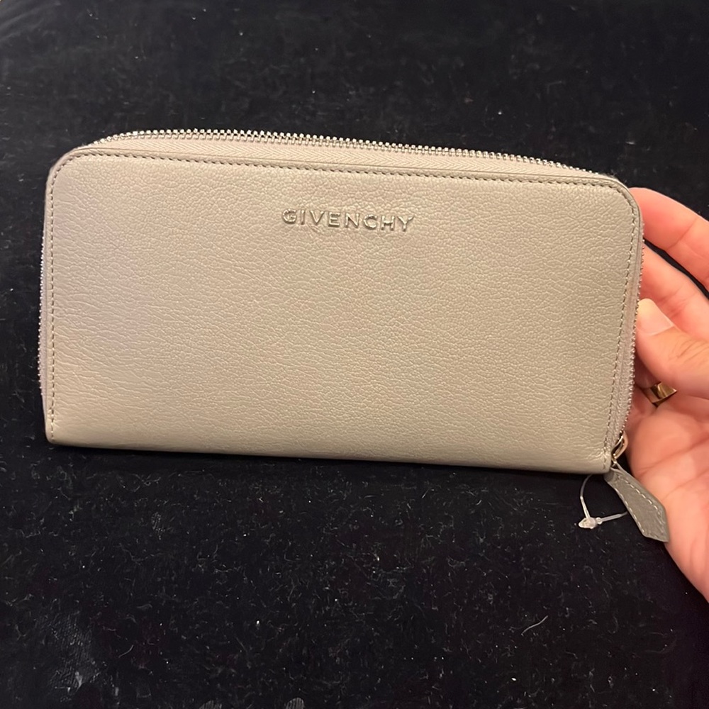 Authentic Givenchy zip wallet. New with tags.